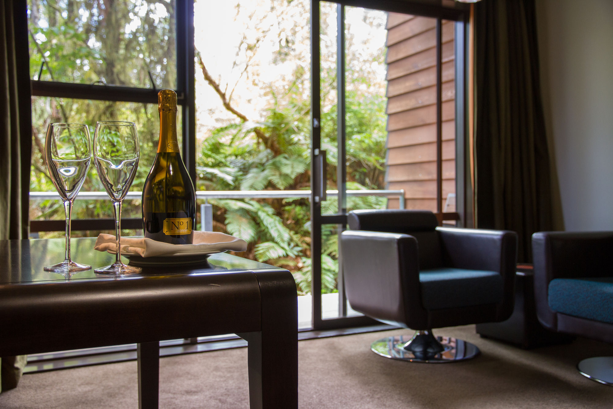 Legacy Te Waonui Hotel פרנץ ג'וזף מראה חיצוני תמונה